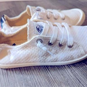 Roxy Surf Women's Slip on Sneaker White Canvas Size 6.5